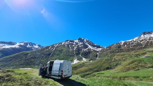 2 berth Mercedes Sprinter MWB AC 