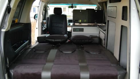 Austin – Toyota Alphard campervan met 2/3/4 slaapplaatsen, vanaf bouwjaar 2017.