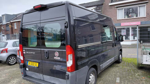 2-person Fiat campervan from 2015