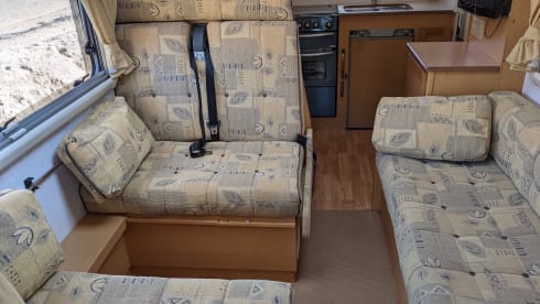 Kernow Explorer – Family motorhome for 4 in the heart of Cornwall