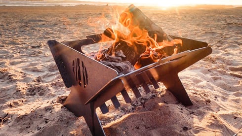 Leah – Beautifully converted wooden interior camper 