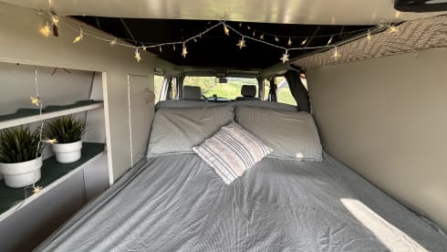 Betty – GoBetty: 2p Volkswagen campervan LWB
