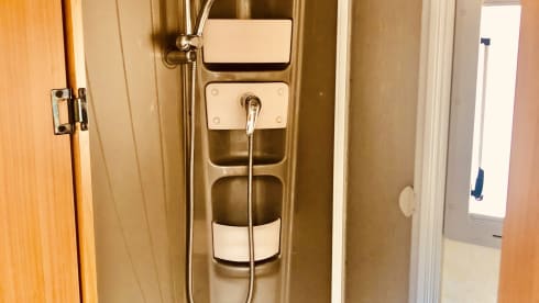 Ideal, beautiful, neat comfortable family Camper.
