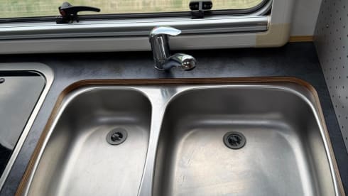 6p Hymer integrated uit 2001