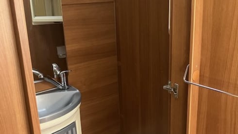 6p Ford alcove uit 2009