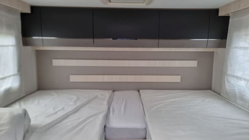 Kampergeluk – Beleef jouw uniek avontuur met onze 4-persoons automaat camper