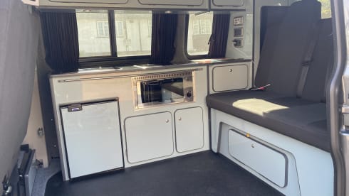 4 berth Volkswagen T6 campervan ( 2019)