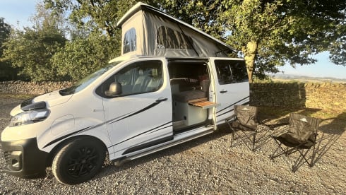 Woody – ⚡ Eco-Friendly Electric Campervan – Sustainable Adventures in Style