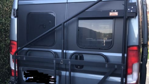 CaRo – 4p Pilote bus from 2018 (2 to 3 people)