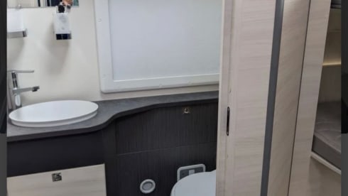 Chausson 720 Nordic edition semi integral with rear bunk bed