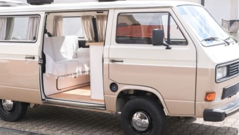 Lille – T3 Bully with power steering 85,000km beautiful extension with awning all inclusive.