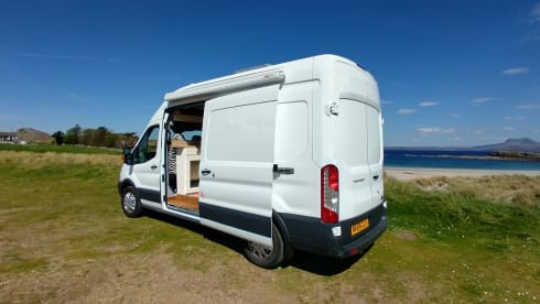 Morag McSporran – Cosy 2 Person Highlands & Islands Campervan