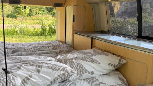 4p Volkswagen campervan uit 2004