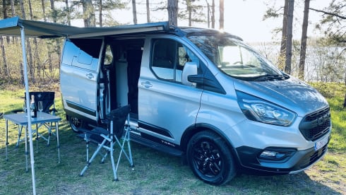 Vantura – Full option Ford Nugget plus Trail campervan 