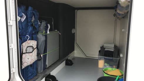 Max – 'Relax in Max' - Modern, Fully Equipped, 4 Berth Motorhome. 