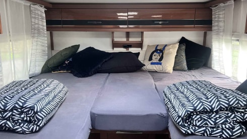 Breezer – Very complete and luxurious camper LMC 4 persons