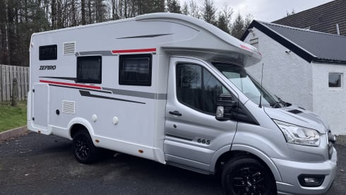 Wee Arria – Nagelneues Wohnmobil mit 4 Schlafplätzen, Automatikgetriebe, Versicherung inklusive