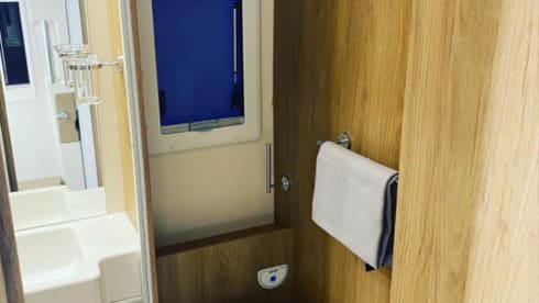 Freedom – Freedom - 5 Berth Motorhome 