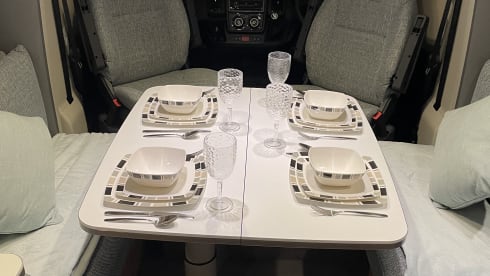 Mali the Moho – 4 berth Dethleffs semi-integrated from 2021