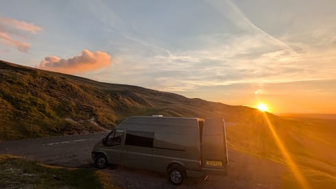 Hightop mit langem Radstand Ford Transit 