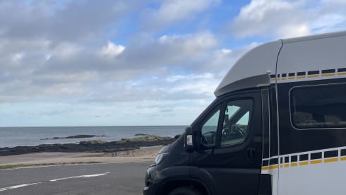 Big Bear 🐻  – Frankia Now:  4 berth semi-integrated motorhomefrom 2025