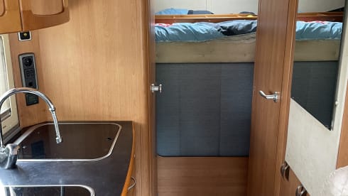 KunnCamp – Family motorhome 4-person Eura Mobil integrated from 2002