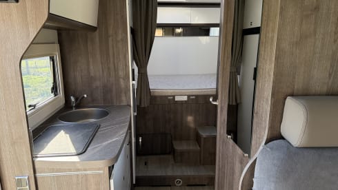 5p Benimar semi-integrated uit 2025