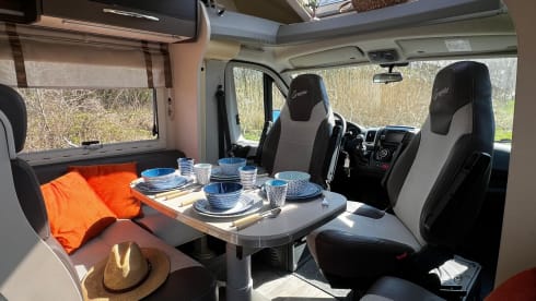 4p Challenger semi-integrated uit 2017