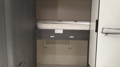 Walnut- – Luxury 6 berth Motorhome!