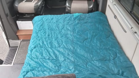 Marcia Merc – 4 berth Mercedes-Benz Sprinter Spacious Van 