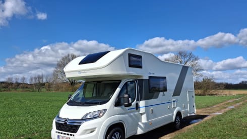 Billie – 5-person Sun Living alcove from 2021