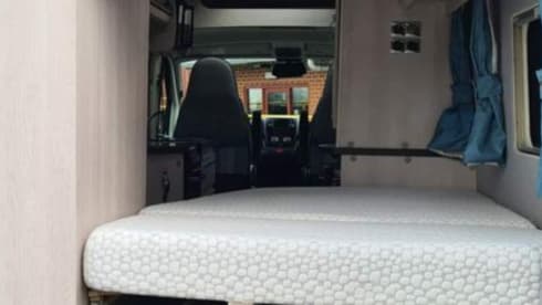 Marleen  – 2 berth Peugeot semi-integrated one of the best moterhomes on the market 