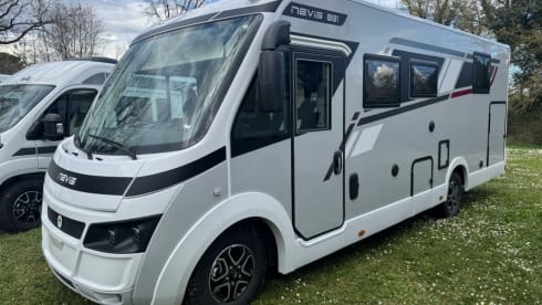 5p McLouis 873 integral pure luxury and adventure on wheels!