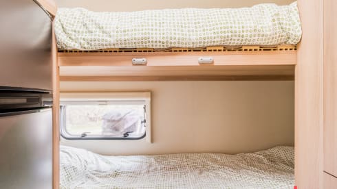 Mobile home with 6 sleeping places - My home is where my camper is