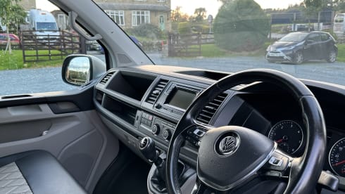 4 berth Volkswagen campervan aircon and parking heater