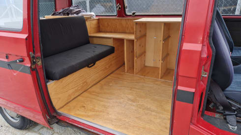 3p Volkswagen bus from 1982