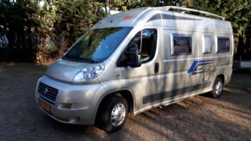 EuraMobil bus camper