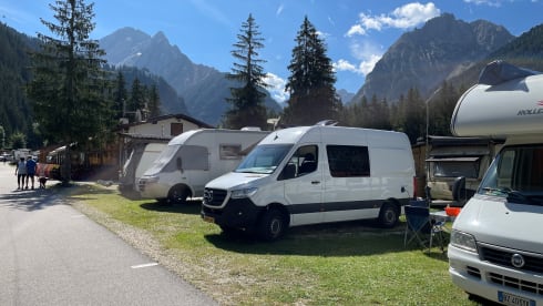 3p Mercedes-Benz bus from 2018