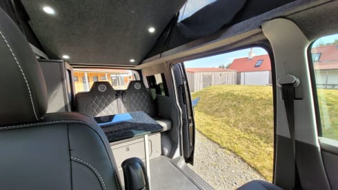 Van Greta  – 4 berth T6.1 Volkswagen Campervan