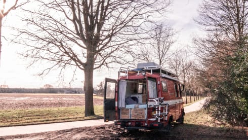 Pablo – Fire brigade bus & sturdy camper for your next adventure