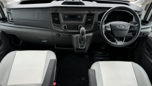 Hugo – Comodo e moderno camper Rollerteam - Assicurazione gratuita 