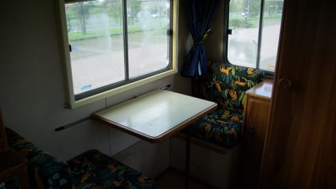 Spacious Peugeot alcove camper