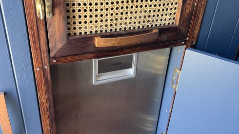 Granbo – Luxe, rustieke Mercedes Benz campervan