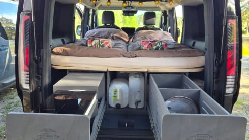 Molly – Electric Campervan Kia PV 5. 2-person