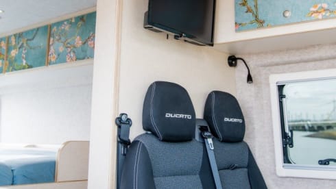 Bloesem – 4p Fiat bus uit 2022