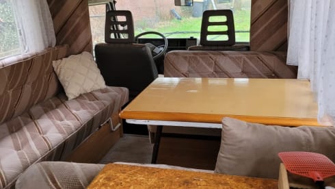 Gezellige oude dame  – Cozy family camper