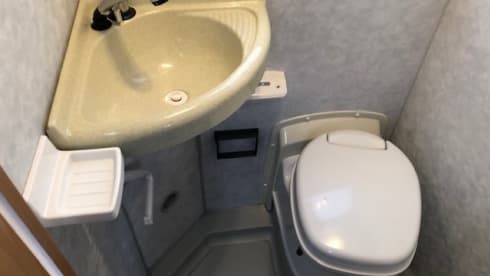 Kamper Camper – Comfortable bus camper