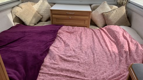 The Family Fun-Mobile – Camper completamente fuori rete / Famiglia 6 posti letto [3 zone notte separate,