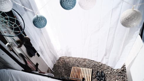 Debie The Van – Zelfbouw Mercedes Sprinter surf bus