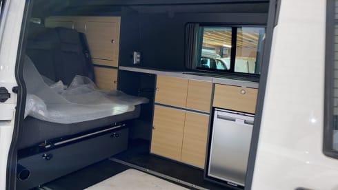 4-seater Volkswagen bus from 2013